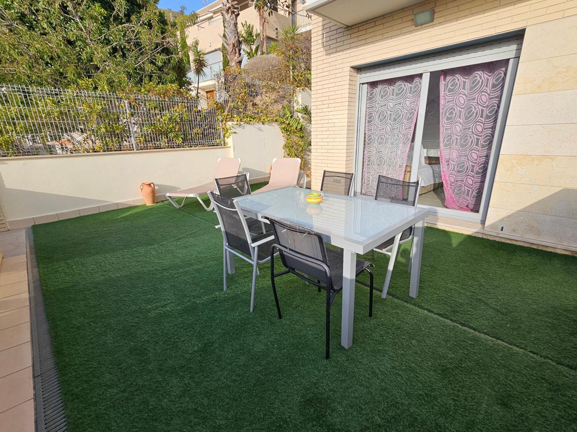 Duplex Moderno 3 Hab Parking, Vistas Al Mar Y Terraza Apartman Sitges Kültér fotó